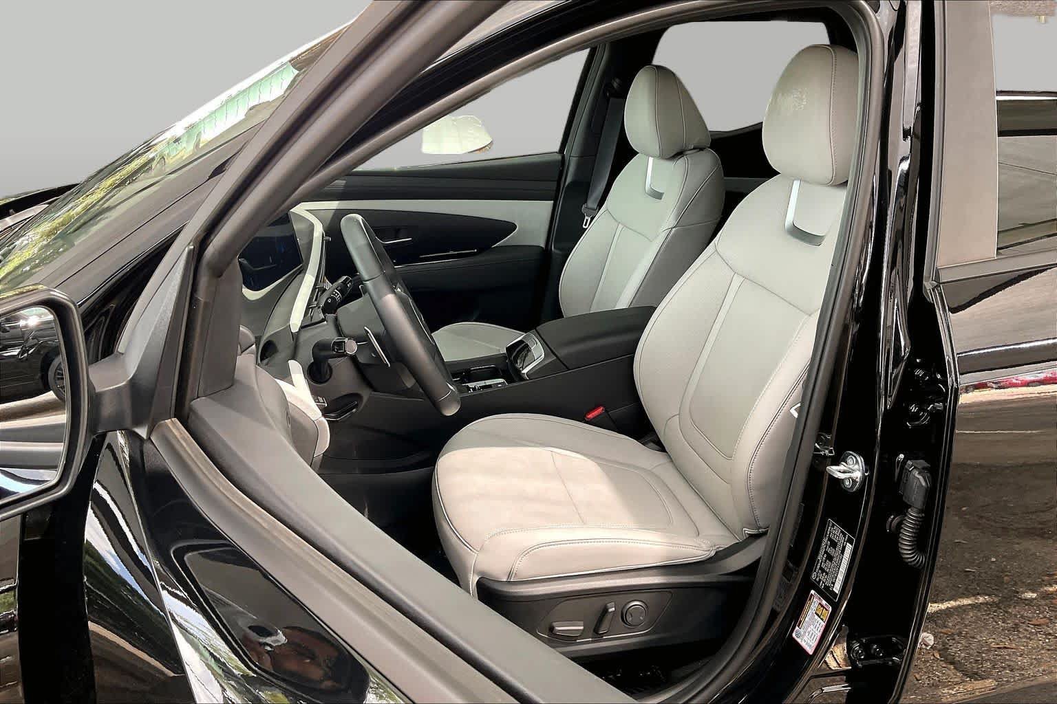 Used 2026 Hyundai Santa Cruz Limited AWD/4WD image 7