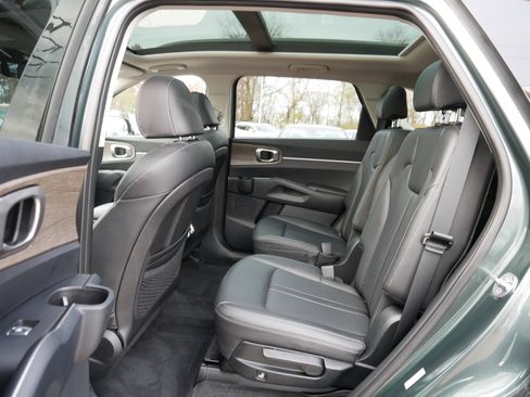 Certified 2022 Kia Sorento X-Line EX image 35