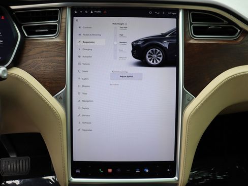 Used 2017 Tesla Model X 100D image 38