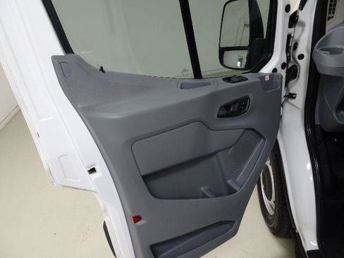 Used 2019 Ford Transit 250 148 Medium Roof RWD image 19