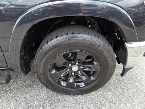 Used 2022 RAM 1500 Laramie AWD/4WD image 15