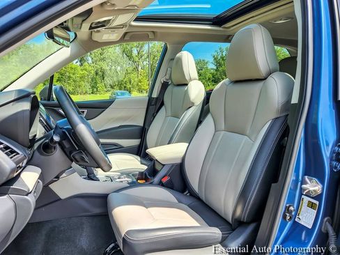 Used 2022 Subaru Forester Limited AWD/4WD image 8