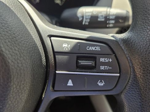 Used 2024 Honda HR-V LX image 26