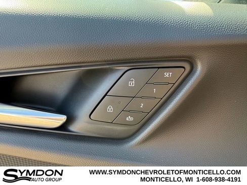 New 2026 Chevrolet Equinox RS w/ Convenience Package III image 13