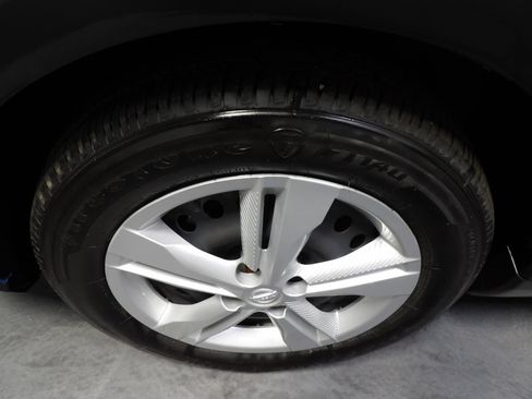 Used 2024 Nissan Kicks S FWD image 20