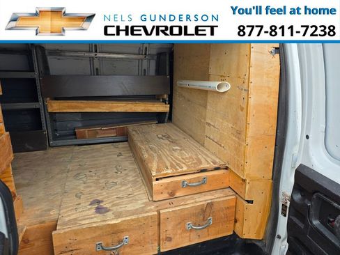 Used 2017 Chevrolet Express 3500 image 9