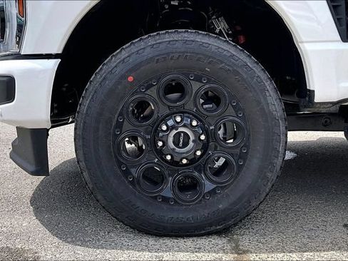 New 2026 Ford F350 Lariat w/ Black Appearance Package AWD/4WD image 12