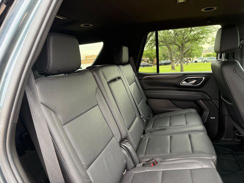 Used 2021 Chevrolet Tahoe Z71 w/ Z71 Off-Road Package image 32