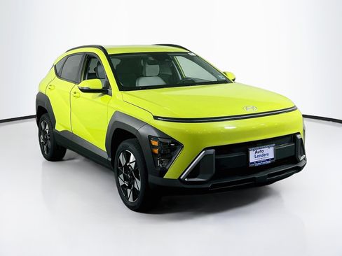 Used 2024 Hyundai Kona SEL w/ Convenience Package AWD/4WD image 3