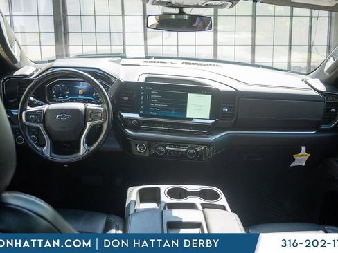 Used 2022 Chevrolet Silverado 1500 RST w/ Z71 Off-Road Package AWD/4WD image 4
