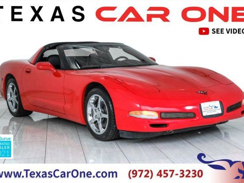 Used 2004 Chevrolet Corvette Coupe w/ Preferred Equipment Group RWD image 1