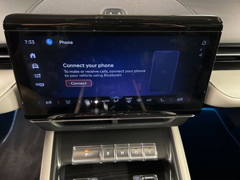 Certified 2025 Lincoln Nautilus Reserve image 11