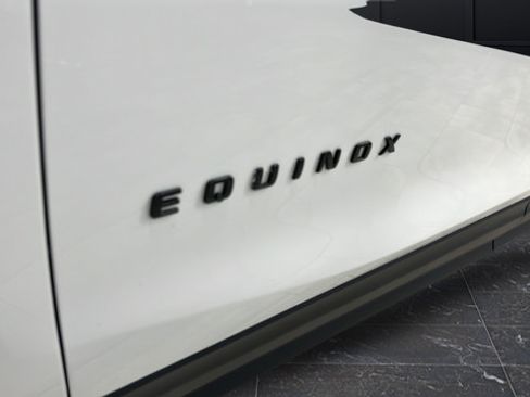 Used 2023 Chevrolet Equinox RS w/ RS Leather Package AWD/4WD image 41