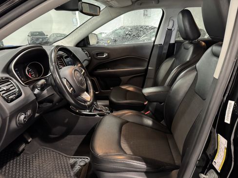 Used 2021 Jeep Compass Latitude image 26