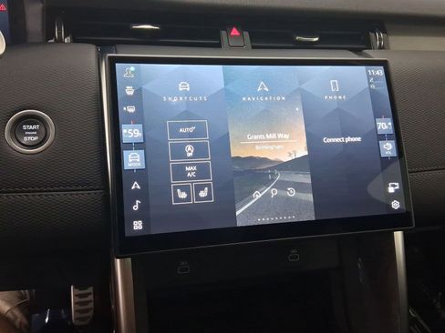 Used 2025 Land Rover Discovery Sport Dynamic SE image 22