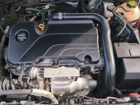 Used 2019 Chevrolet Malibu LT image 25