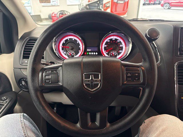 Used 2019 Dodge Grand Caravan SE w/ UConnect Hands-Free Group FWD image 28