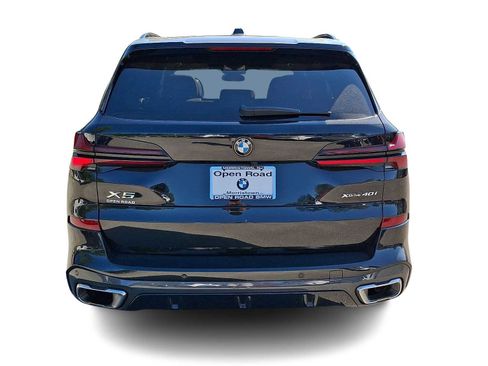 Used 2024 BMW X5 xDrive40i w/ M Sport Package AWD/4WD image 5