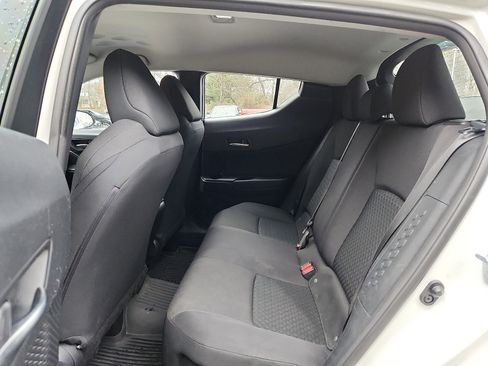 Used 2021 Toyota C-HR LE image 10