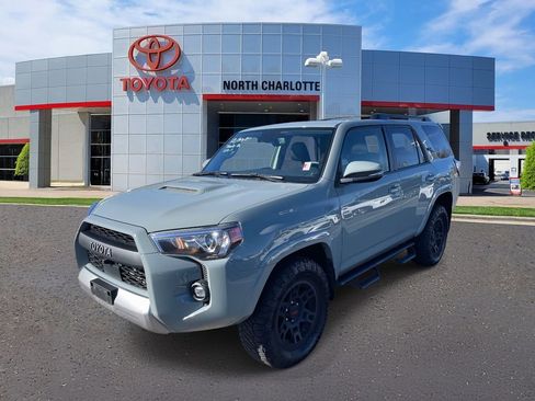 Used 2023 Toyota 4Runner TRD Off-Road Premium image 6