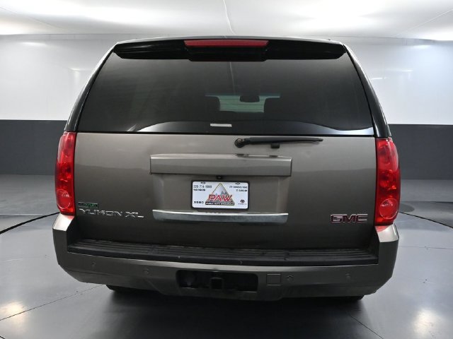 Used 2012 GMC Yukon XL SLT w/ SLT-2 Equipment Package AWD/4WD image 4