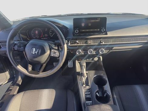 Used 2025 Honda Civic Sport image 12