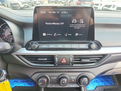 Certified 2023 Kia Forte LXS w/ LXS Technology Package image 16