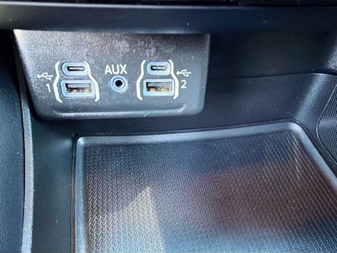 Used 2024 Dodge Durango GT image 31