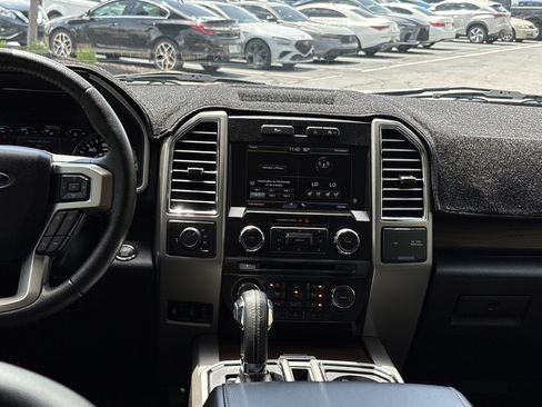 Used 2015 Ford F150 Lariat AWD/4WD image 28