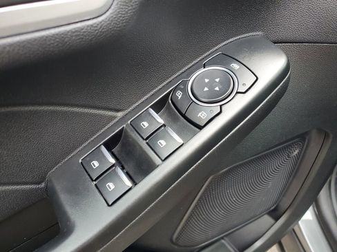 Certified 2025 Ford Escape Platinum image 25