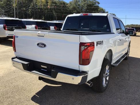 New 2025 Ford F150 XLT w/ Equipment Group 302A MID image 8