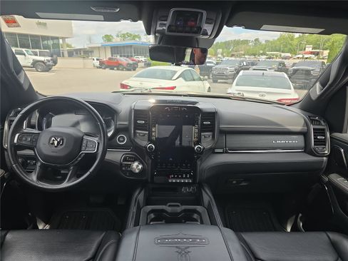 Used 2023 RAM 1500 Limited AWD/4WD image 17