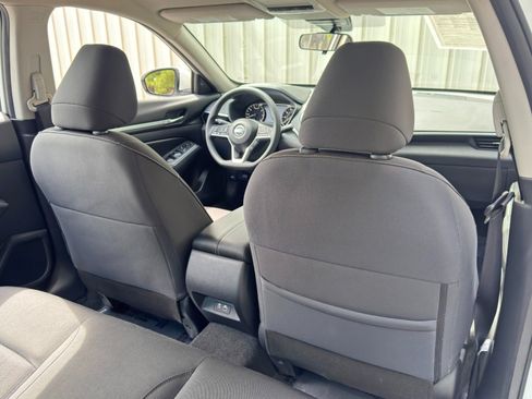 Used 2022 Nissan Altima 2.5 SV FWD image 29