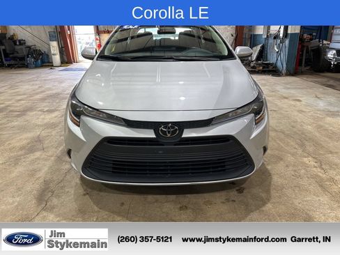 Used 2024 Toyota Corolla LE FWD image 9