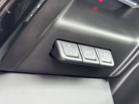 Used 2025 GMC Sierra 1500 AT4 w/ Technology Package AWD/4WD image 26