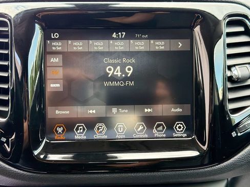 Used 2018 Jeep Compass Limited AWD/4WD image 16