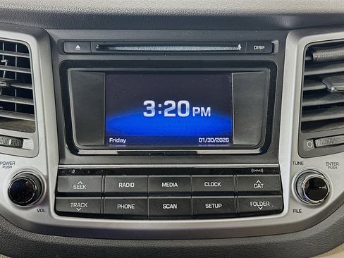 Used 2016 Hyundai Tucson SE image 19