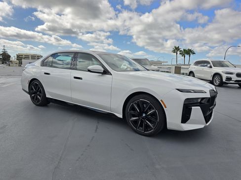 New 2026 BMW i7 eDrive50 w/ M Sport Package image 23