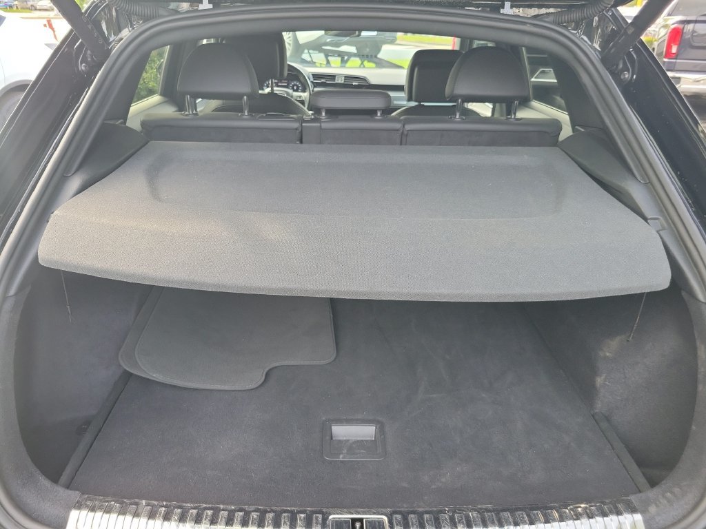 Used 2025 Audi Q3 2.0T Premium AWD/4WD image 11