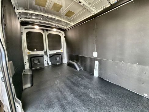 New 2026 Ford Transit 250 148 Medium Roof w/ Load Area Protection Package RWD image 29