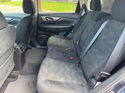 Used 2016 Nissan Rogue SV AWD/4WD image 7