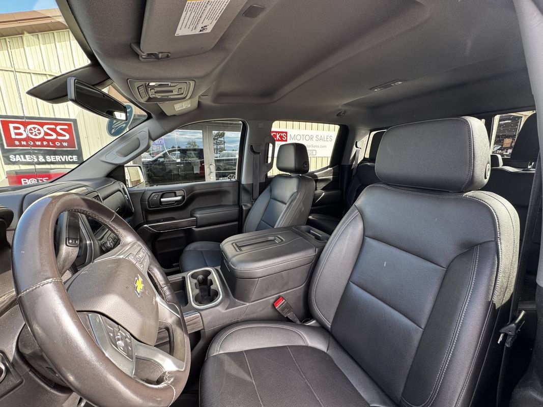Used 2021 Chevrolet Silverado 1500 LTZ AWD/4WD image 3