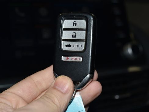 Used 2020 Honda Accord Sport image 18