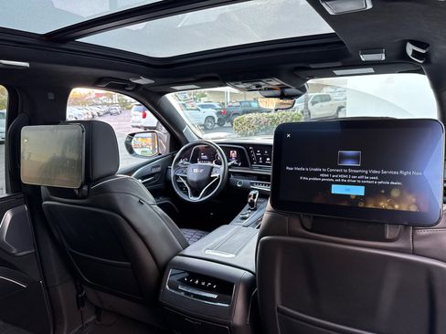 Certified 2024 Cadillac Escalade ESV Sport Platinum w/ LPO, ONYX Package AWD/4WD image 21
