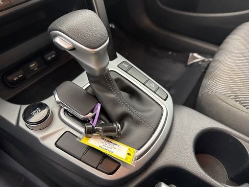 Used 2024 Kia Seltos LX image 27