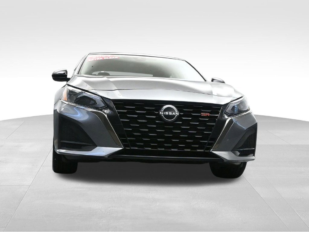 Used 2024 Nissan Altima 2.5 SR FWD image 30