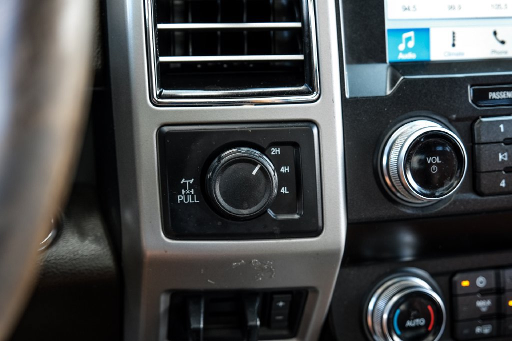 Used 2019 Ford F250 King Ranch w/ King Ranch Ultimate Package AWD/4WD image 26