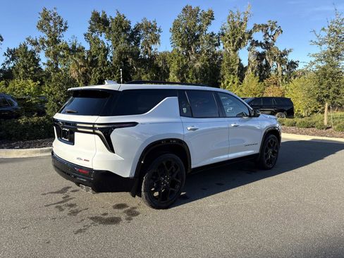 New 2026 Chevrolet Traverse RS image 3