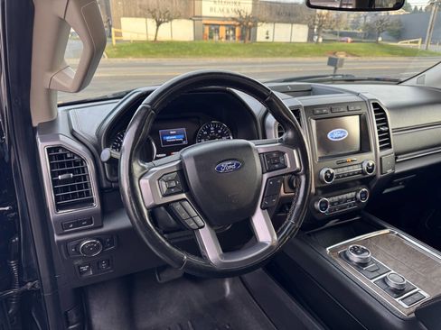 Used 2020 Ford Expedition Max Platinum image 11