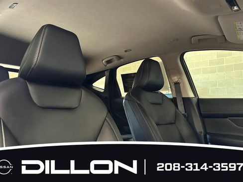 Certified 2025 Nissan Murano SV w/ Cargo Package AWD/4WD image 17